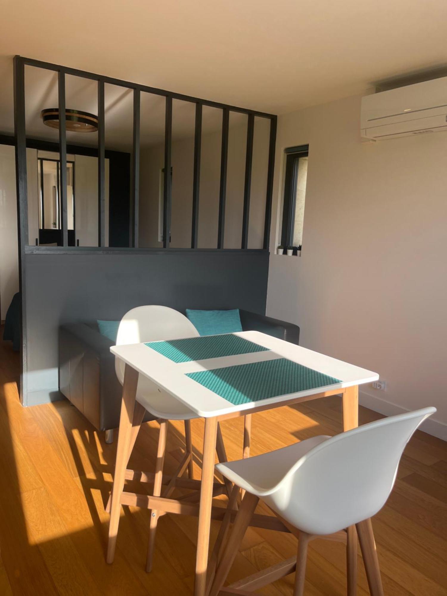 Appartement 2 Chateau La Rose Des Vents Пюиссеген Экстерьер фото